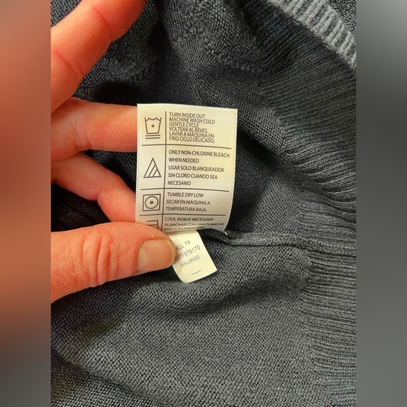 TRICOTS ST. RAPHAEL Men’s navy 1/4 zip pullover sweater size XL - Picture 11 of 13